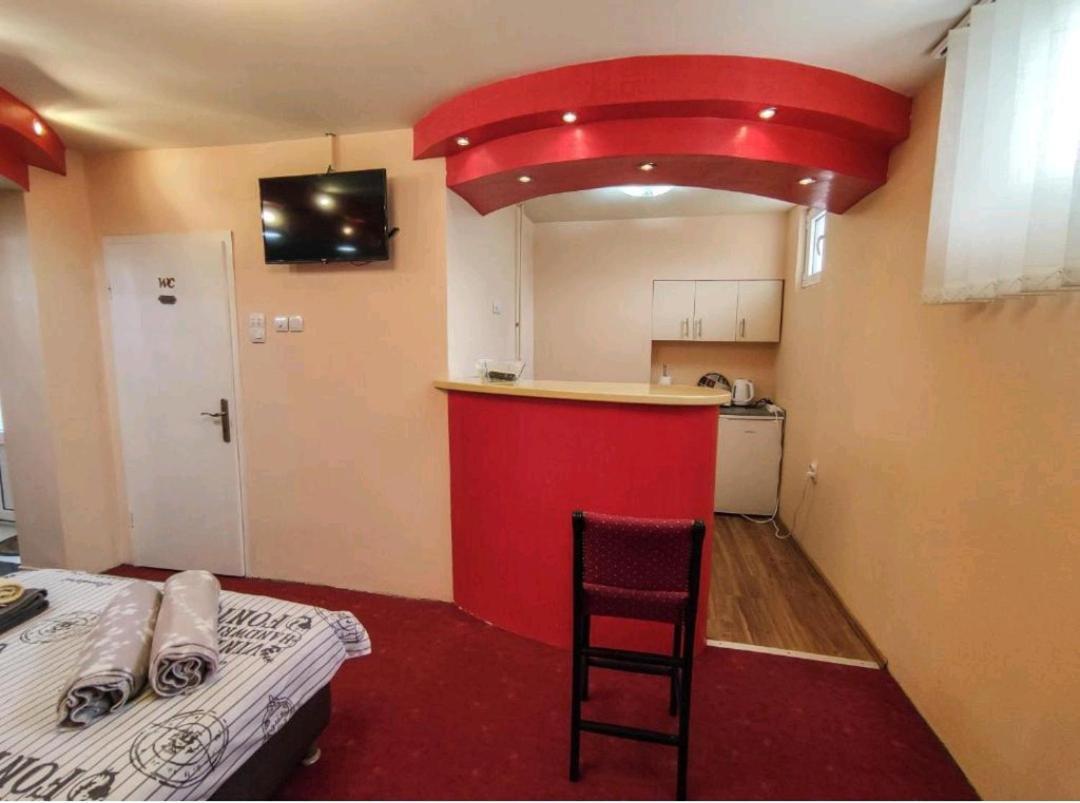 S. A. L. Prenociste Apartment Zrenjanin Ngoại thất bức ảnh