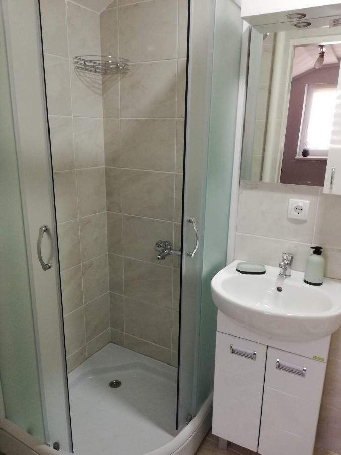 S. A. L. Prenociste Apartment Zrenjanin Ngoại thất bức ảnh