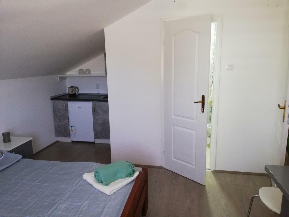 S. A. L. Prenociste Apartment Zrenjanin Ngoại thất bức ảnh
