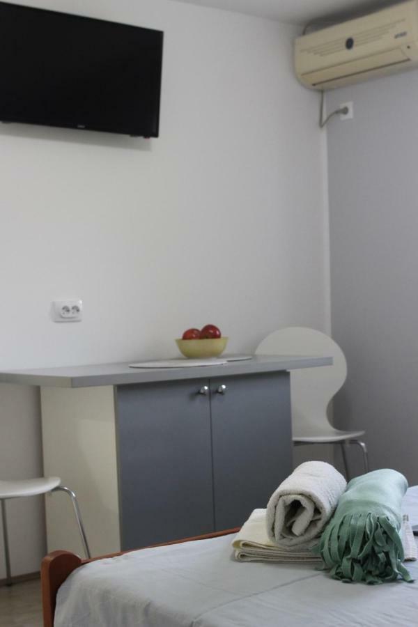 S. A. L. Prenociste Apartment Zrenjanin Ngoại thất bức ảnh